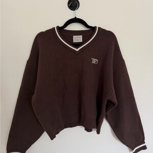 TTPD V-NECK CROPPED SWEATER